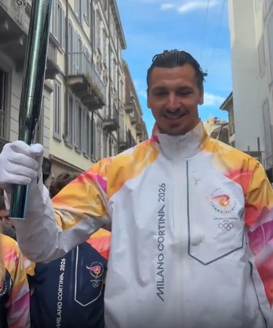 V体育-荣耀时刻，米兰名宿伊布参与2026冬奥会圣火传递